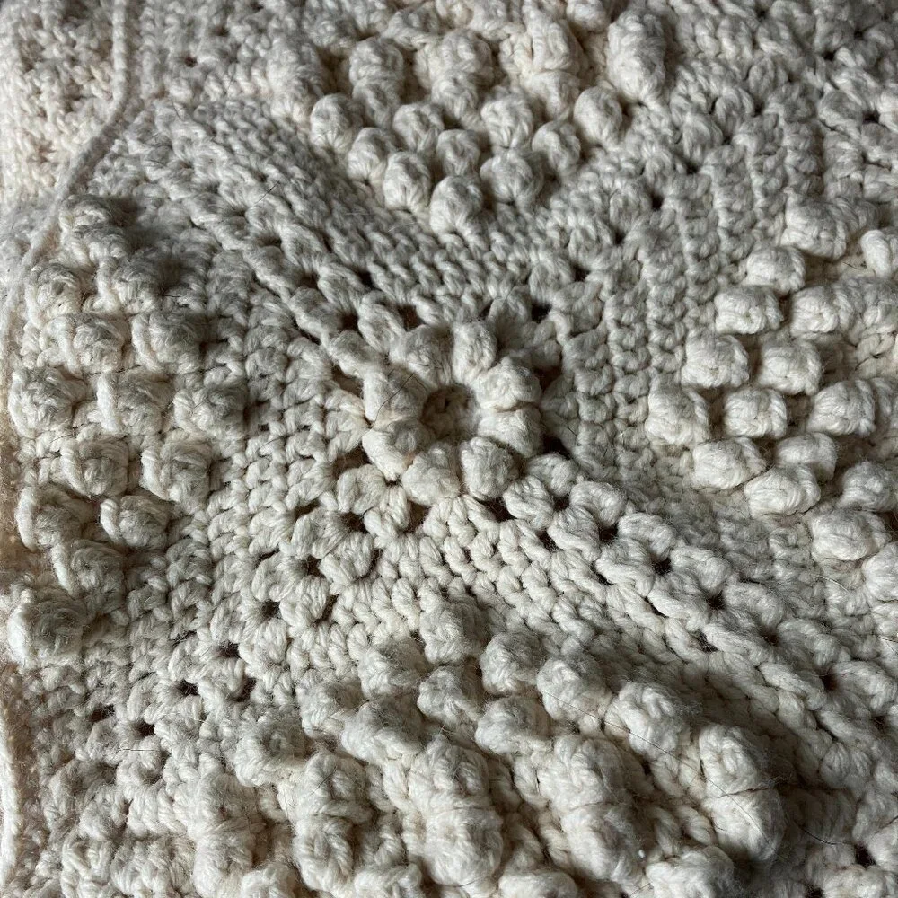 Hand crocheted WOOL throw blanket, Cream/Ivory Approx 61”x 41” - Picture 2 of 5